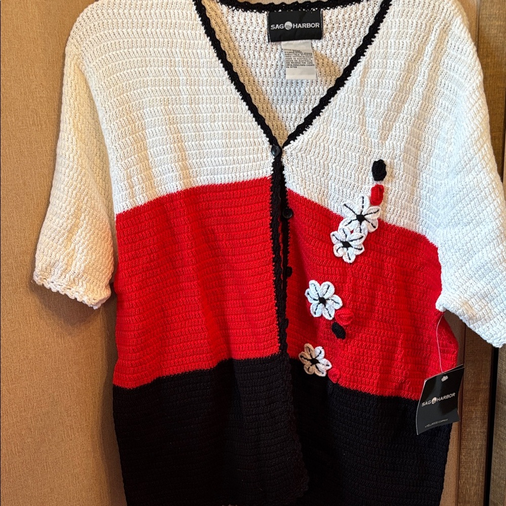 FINAL MARKDOWN Sag Harbor Women's Red, Black, and White 
Cardigan xl NWT